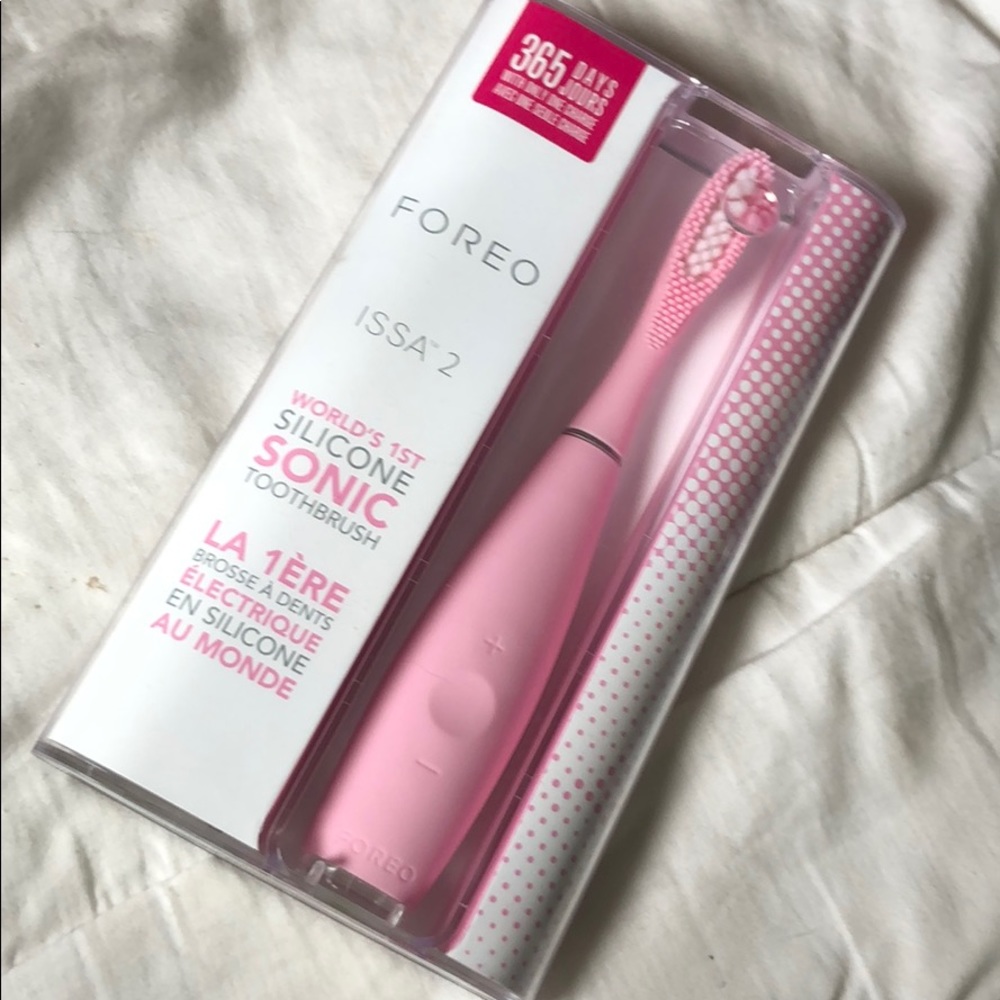 FOREO SILICONE SONIC TOOTHBRUSH